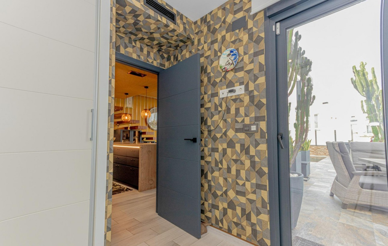 Resale - Villa de Lujo - Orihuela Costa - Lomas de Cabo Roig