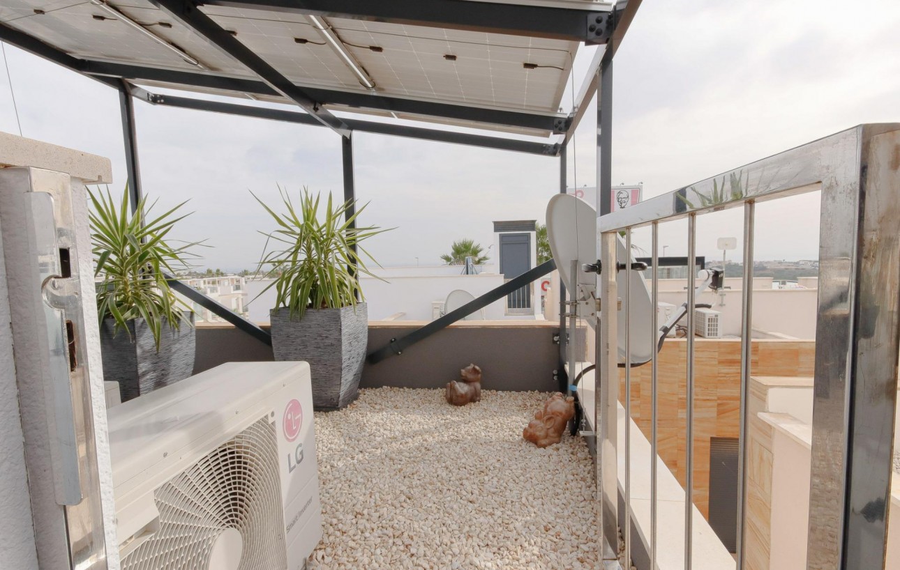 Resale - Villa de Lujo - Orihuela Costa - Lomas de Cabo Roig