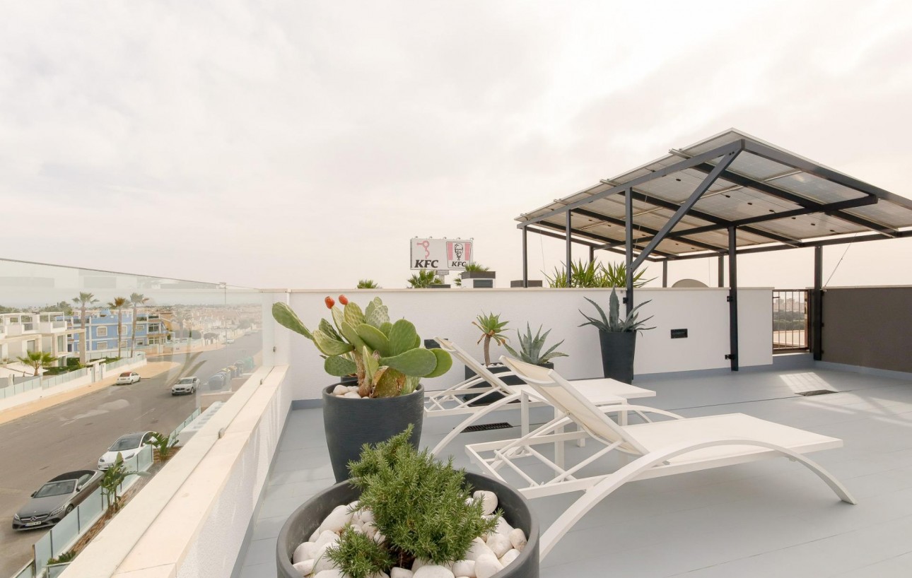 Resale - Villa de Lujo - Orihuela Costa - Lomas de Cabo Roig