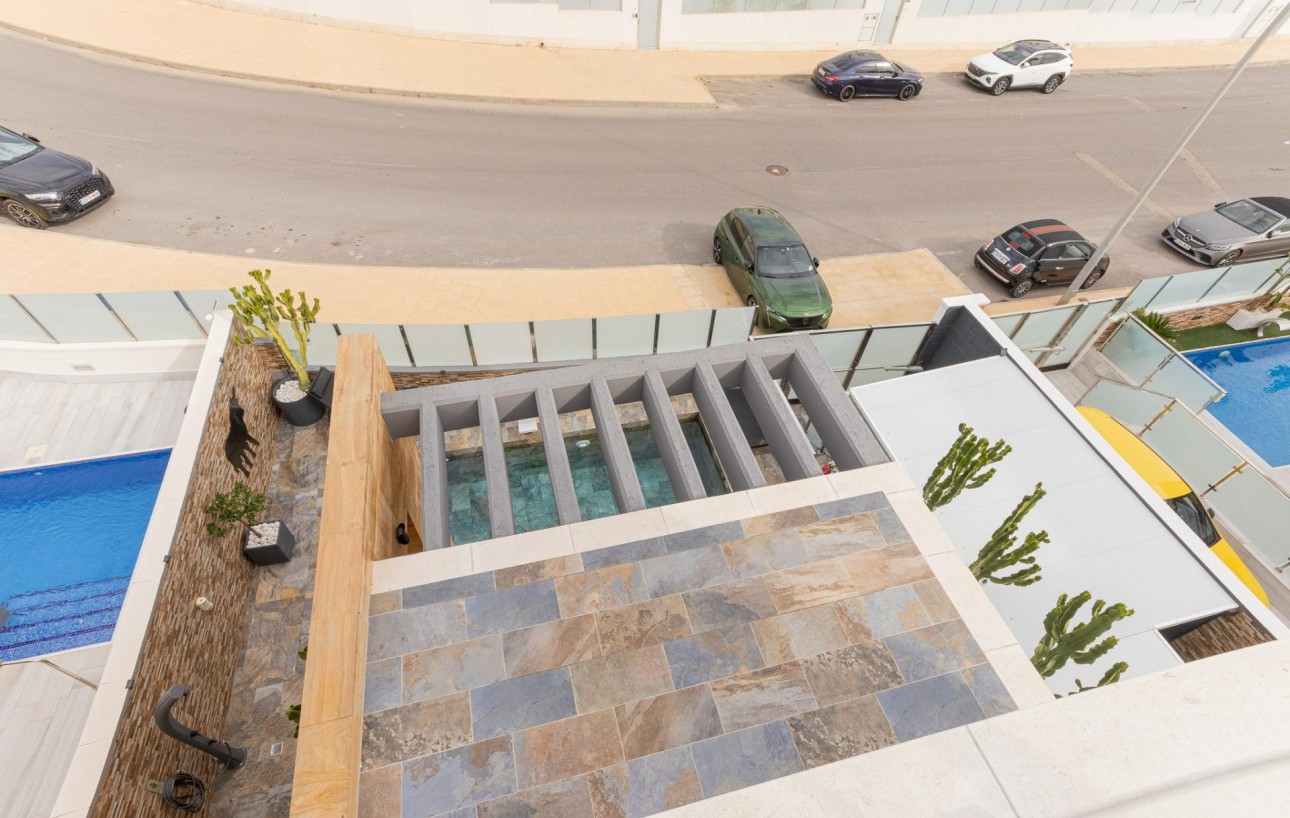 Resale - Villa de Lujo - Orihuela Costa - Lomas de Cabo Roig