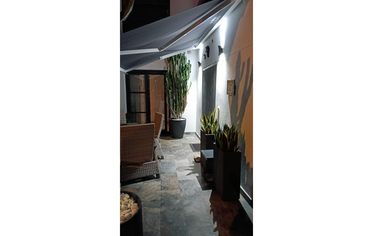 Resale - Villa de Lujo - Orihuela Costa - Lomas de Cabo Roig