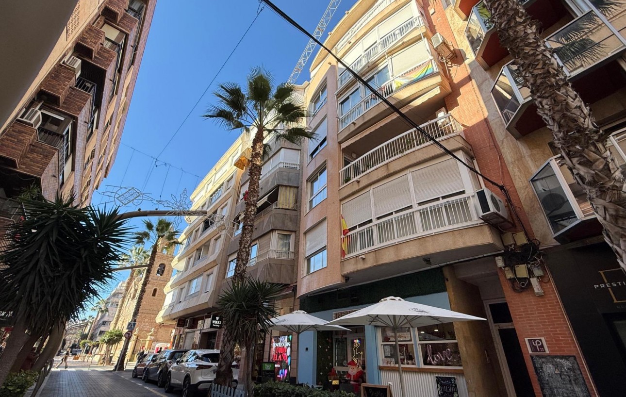 Resale - Piso - Torrevieja - Centro