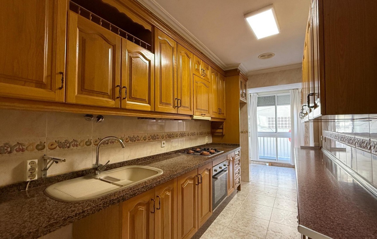 Resale - Piso - Torrevieja - Centro