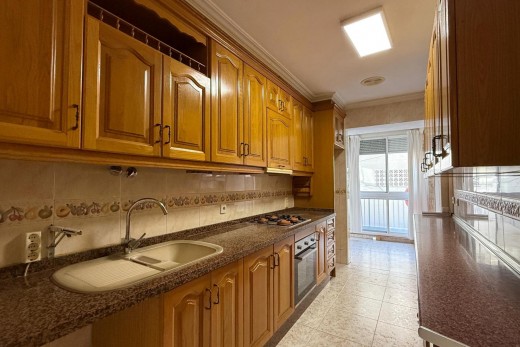 Resale - Piso - Torrevieja - Centro