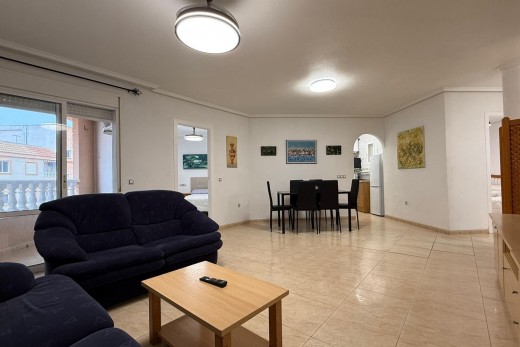 Revente - Attique - Torrevieja - Estacion de autobuses