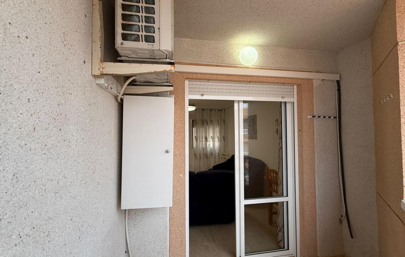 Revente - Attique - Torrevieja - Estacion de autobuses