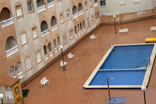 Revente - Attique - Torrevieja - Estacion de autobuses