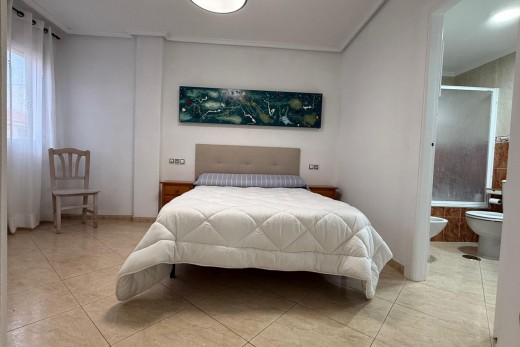 Revente - Attique - Torrevieja - Estacion de autobuses