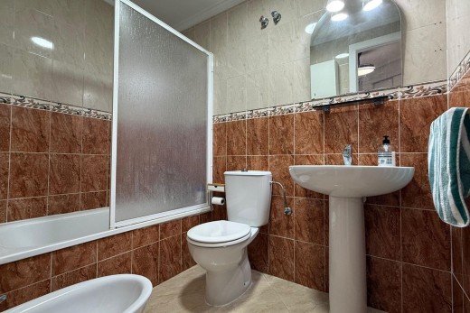 Revente - Attique - Torrevieja - Estacion de autobuses