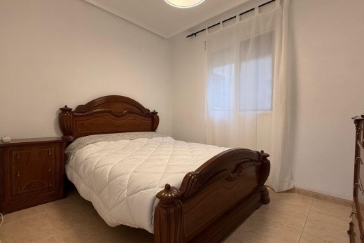 Revente - Attique - Torrevieja - Estacion de autobuses