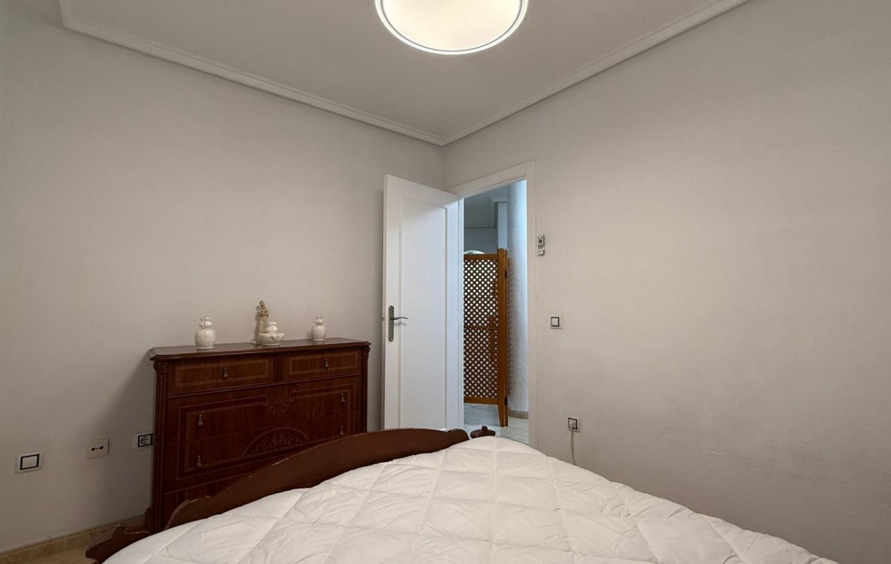 Revente - Attique - Torrevieja - Estacion de autobuses