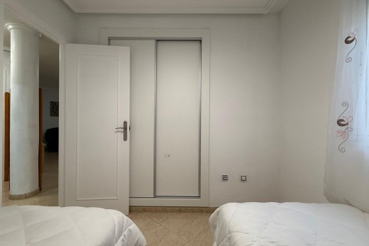 Revente - Attique - Torrevieja - Estacion de autobuses