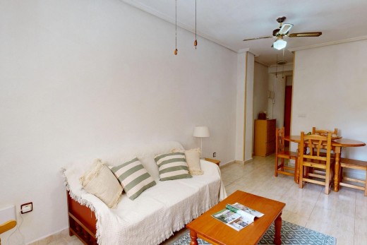 Resale - Planta baja - Torrevieja - Estacion de autobuses