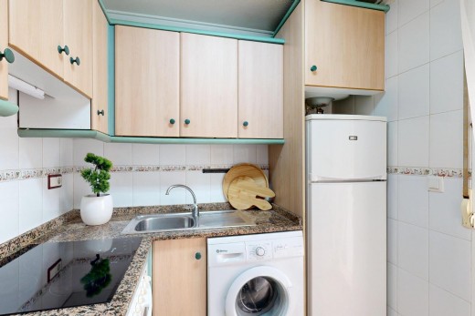 Resale - Planta baja - Torrevieja - Estacion de autobuses