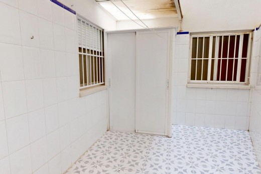 Resale - Planta baja - Torrevieja - Estacion de autobuses