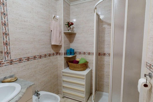 Resale - Planta baja - Torrevieja - Estacion de autobuses