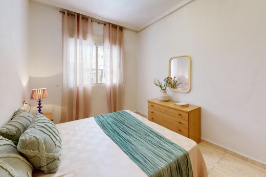 Resale - Planta baja - Torrevieja - Estacion de autobuses