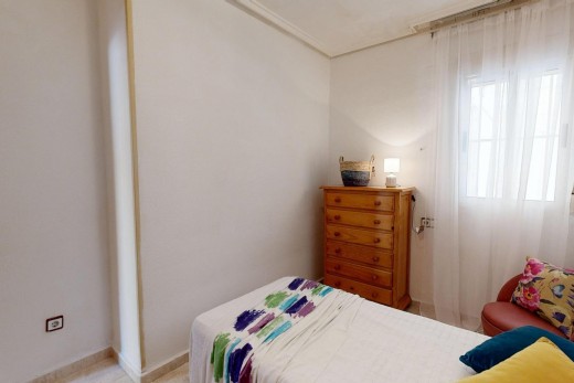 Resale - Planta baja - Torrevieja - Estacion de autobuses