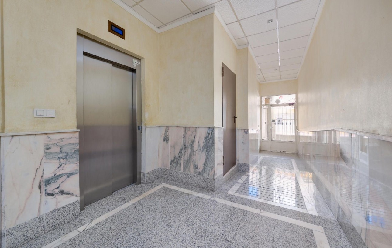 Resale - Lägenhet - Torrevieja - torrevieja