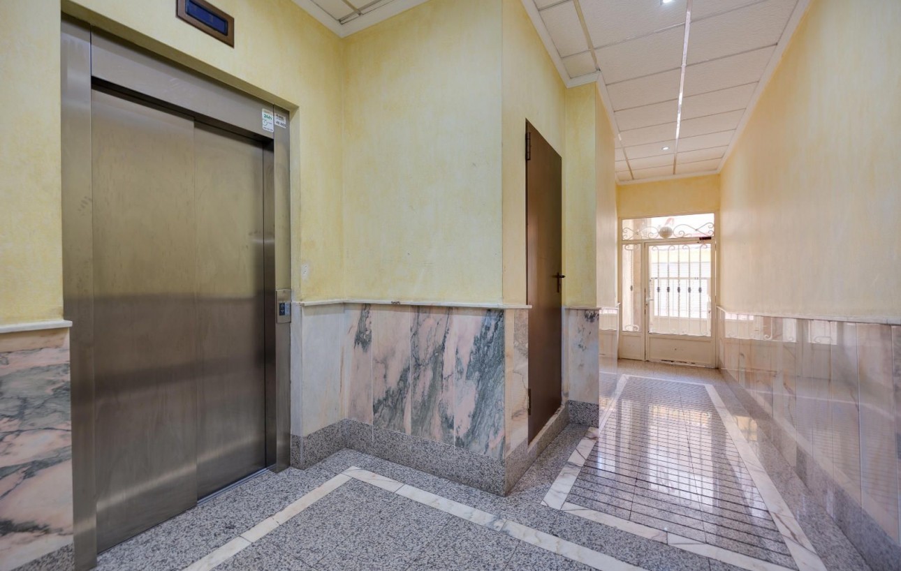 Resale - Lägenhet - Torrevieja - torrevieja