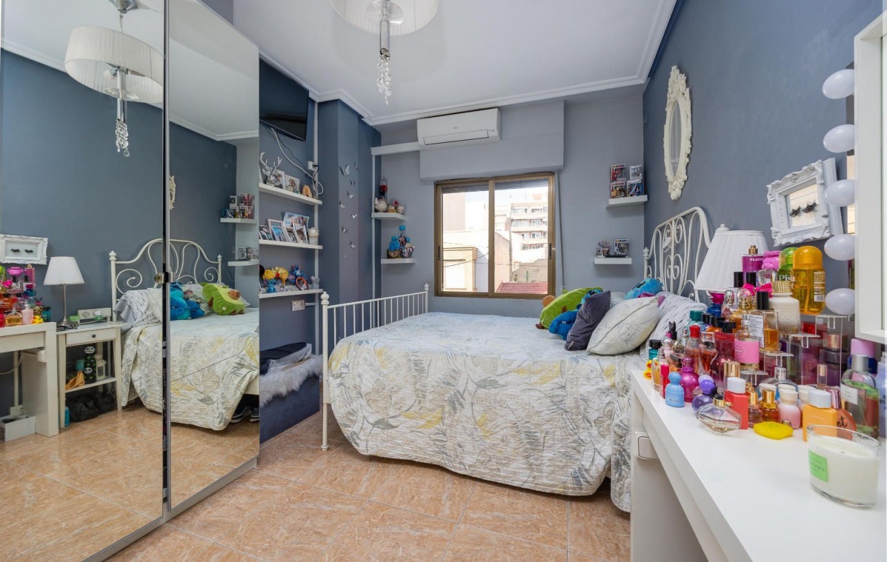 Venta - Apartamento - Torrevieja - torrevieja