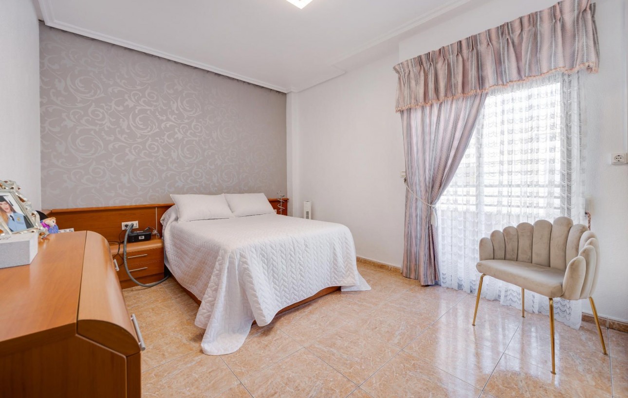 Venta - Apartamento - Torrevieja - torrevieja