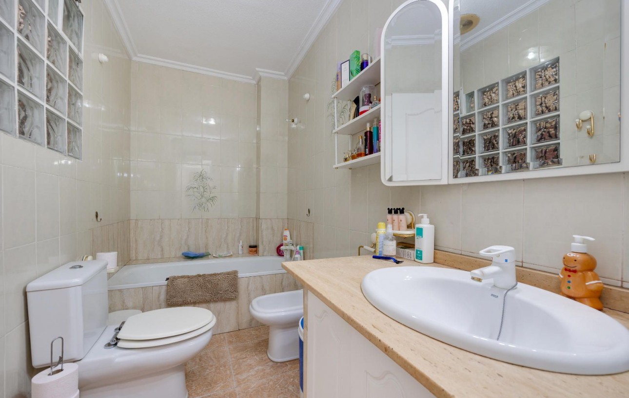 Venta - Apartamento - Torrevieja - torrevieja