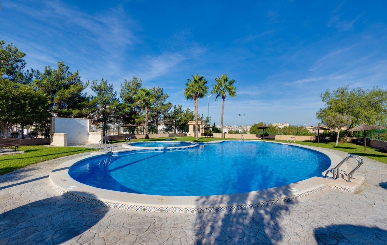 Resale - Bungalow Planta Alta - Orihuela Costa - Los Altos