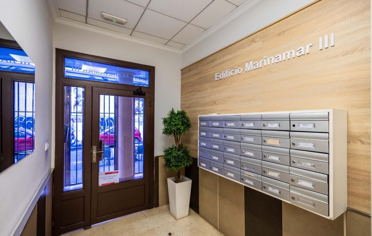 Resale - Wohnung - Torrevieja - Centro