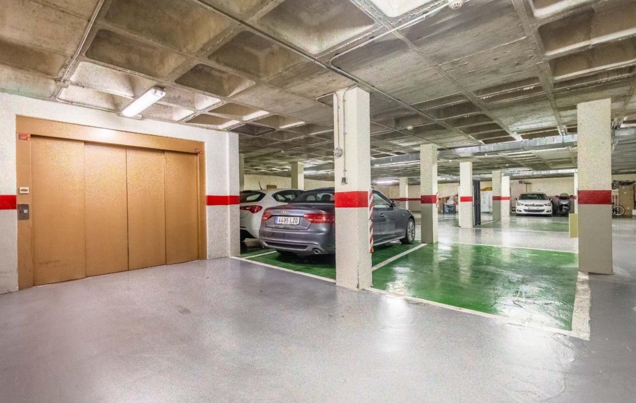 Resale - Wohnung - Torrevieja - Centro