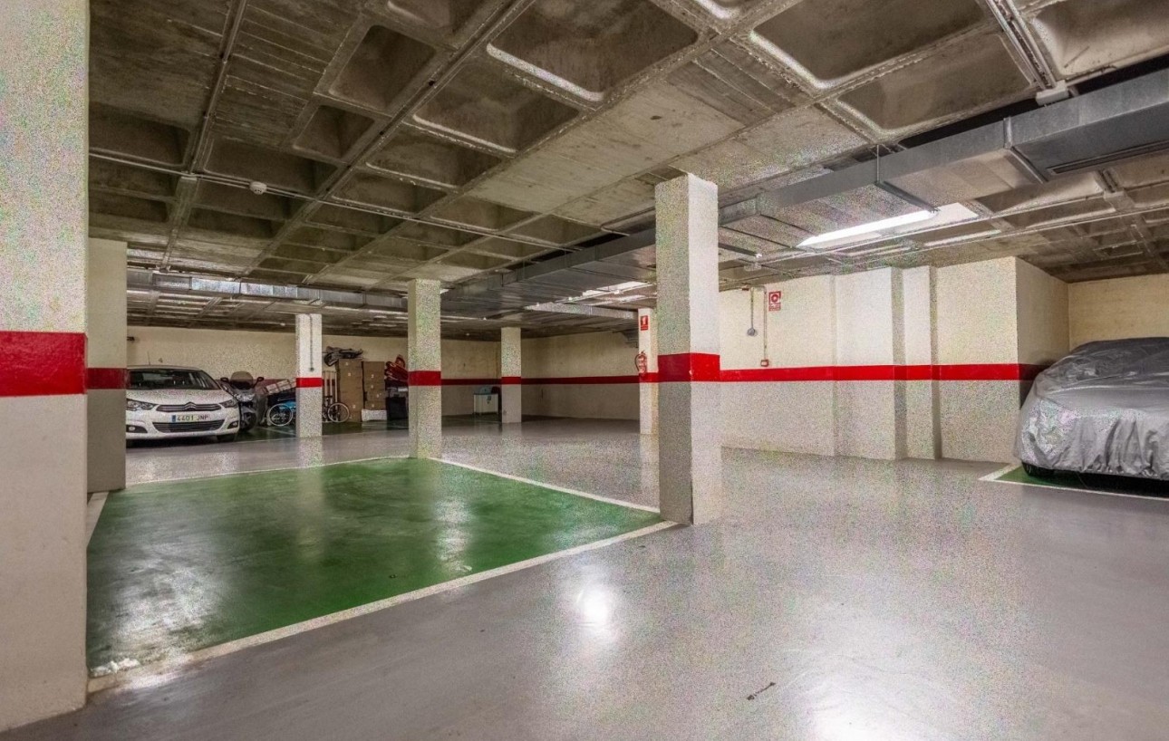 Resale - Wohnung - Torrevieja - Centro