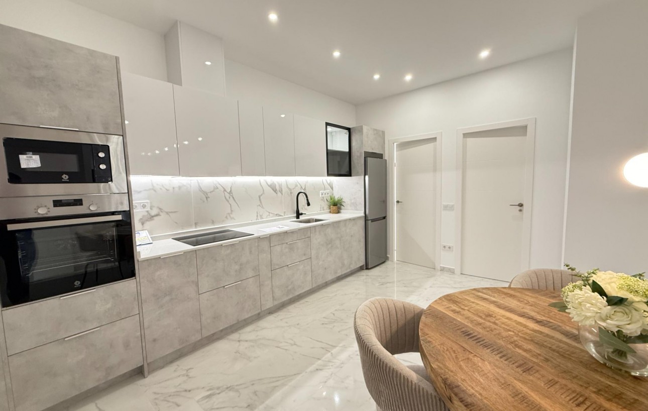 Obra Nueva - Apartamento - Torrevieja - Centro