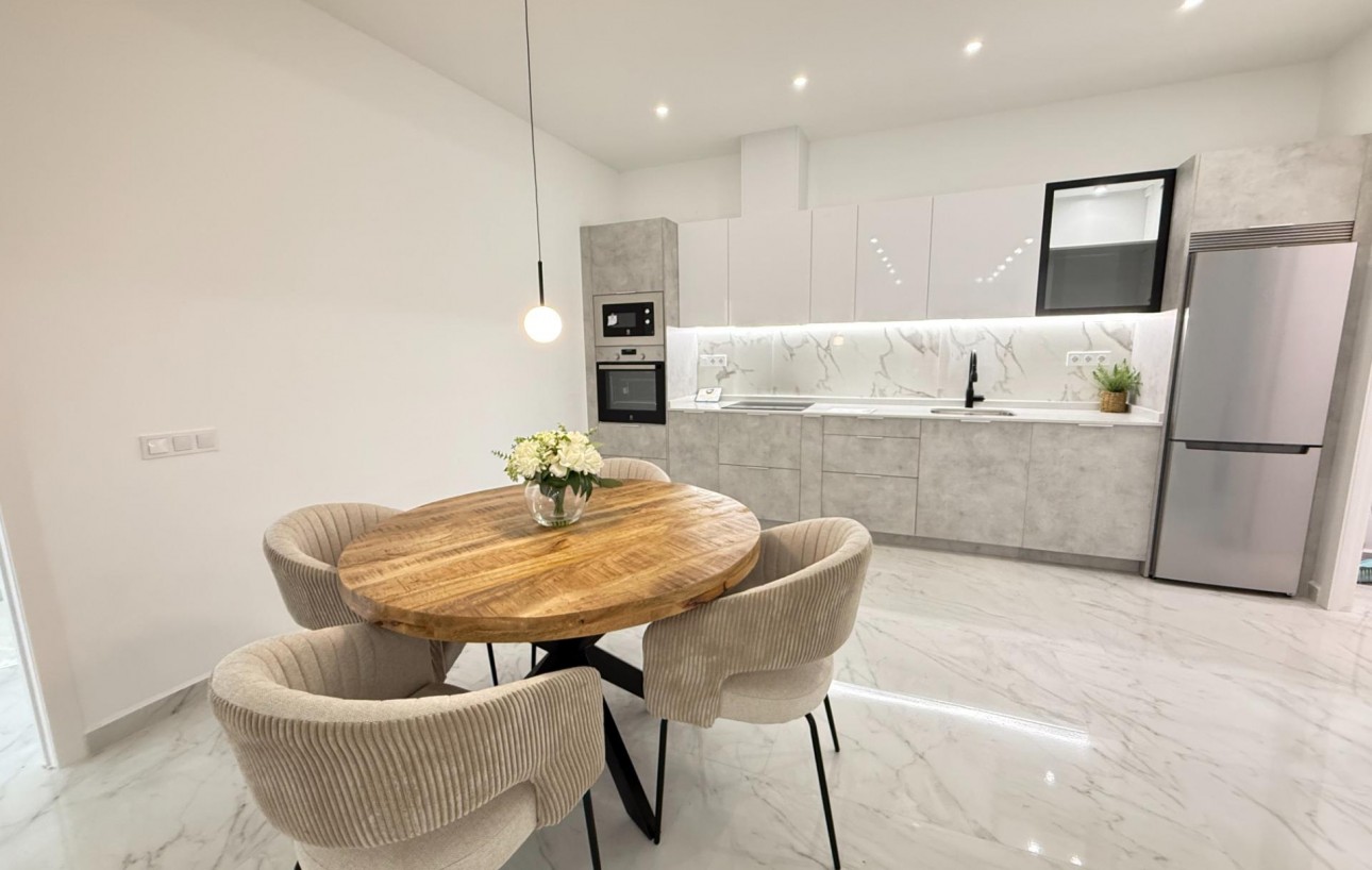 Obra Nueva - Apartamento - Torrevieja - Centro