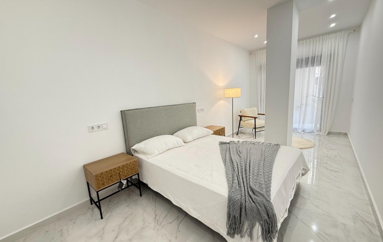 Obra Nueva - Apartamento - Torrevieja - Centro