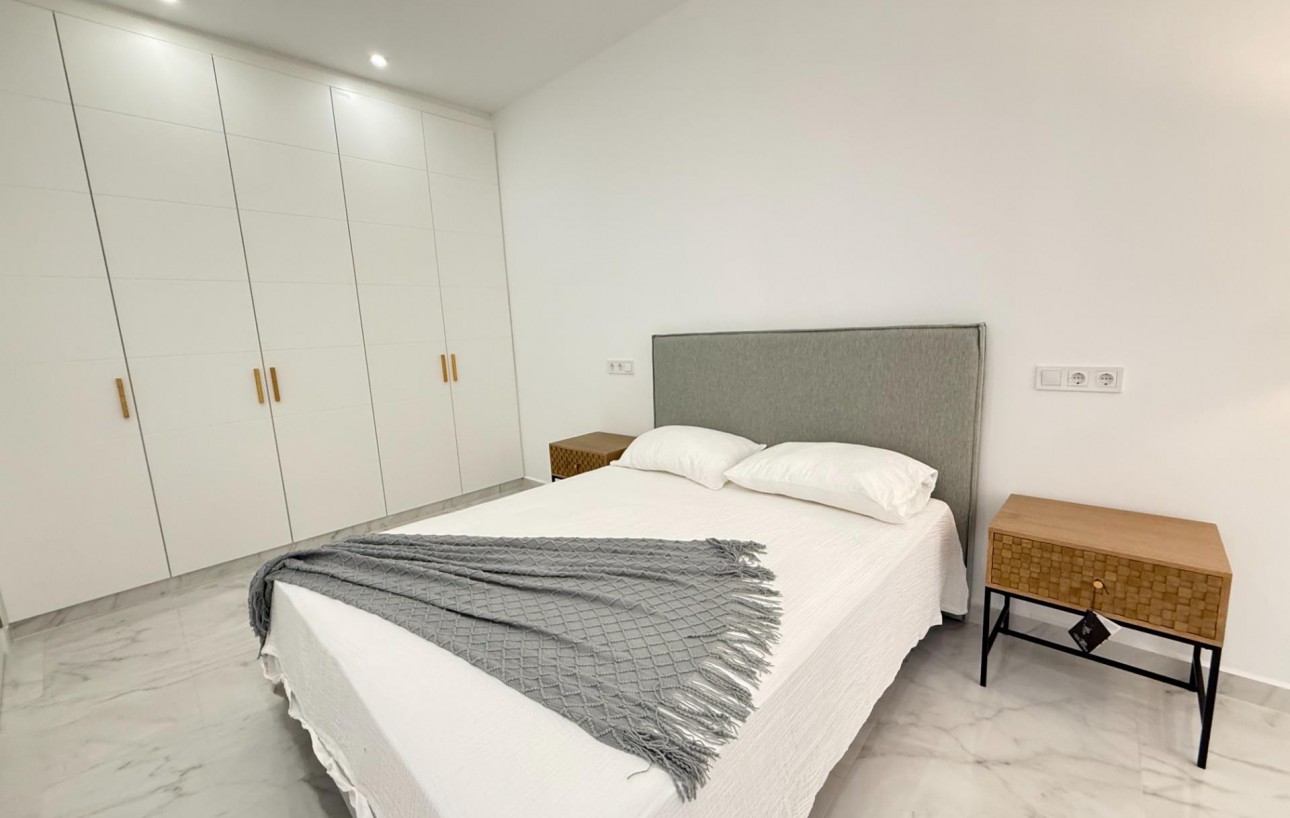 Obra Nueva - Apartamento - Torrevieja - Centro