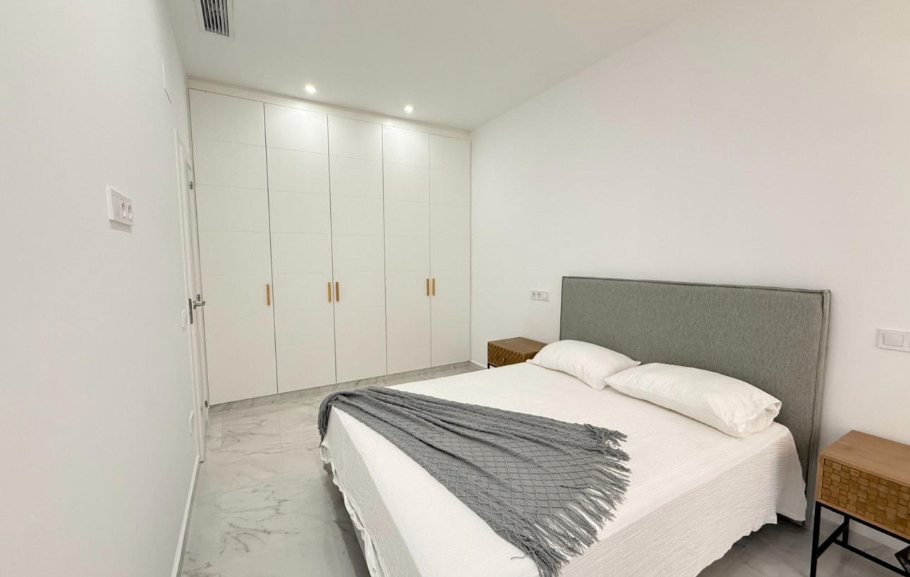 Obra Nueva - Apartamento - Torrevieja - Centro