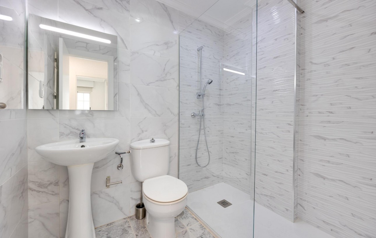 Resale - Lägenhet - Torrevieja - Playa del cura