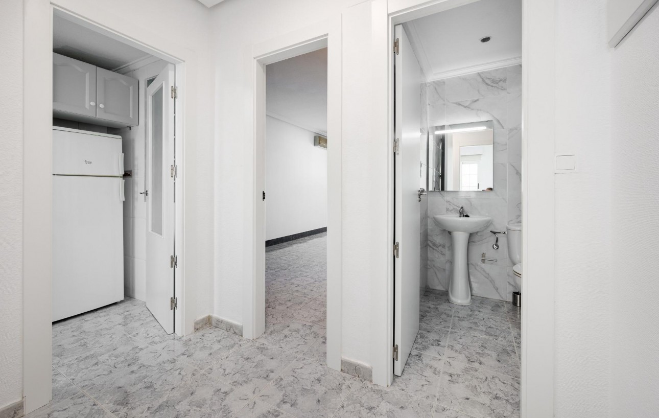 Resale - Lägenhet - Torrevieja - Playa del cura