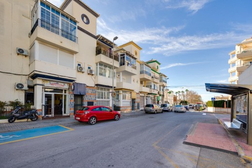 Resale - Lägenhet - Torrevieja - Playa del cura