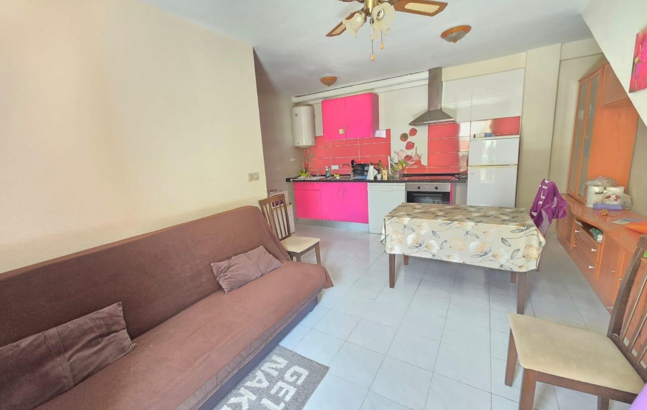 Sale - Apartment - Torrevieja - Eliseos playa