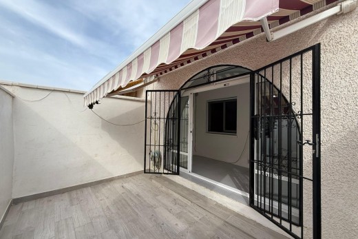 Resale - Stadthaus - Torrevieja - La Siesta - El Salado - Torreta