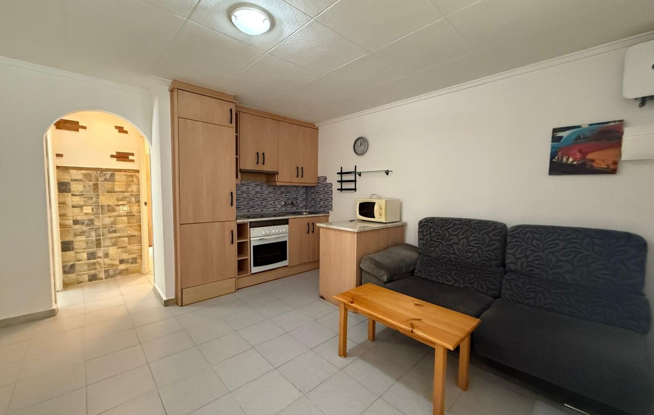 Resale - Stadthaus - Torrevieja - La Siesta - El Salado - Torreta