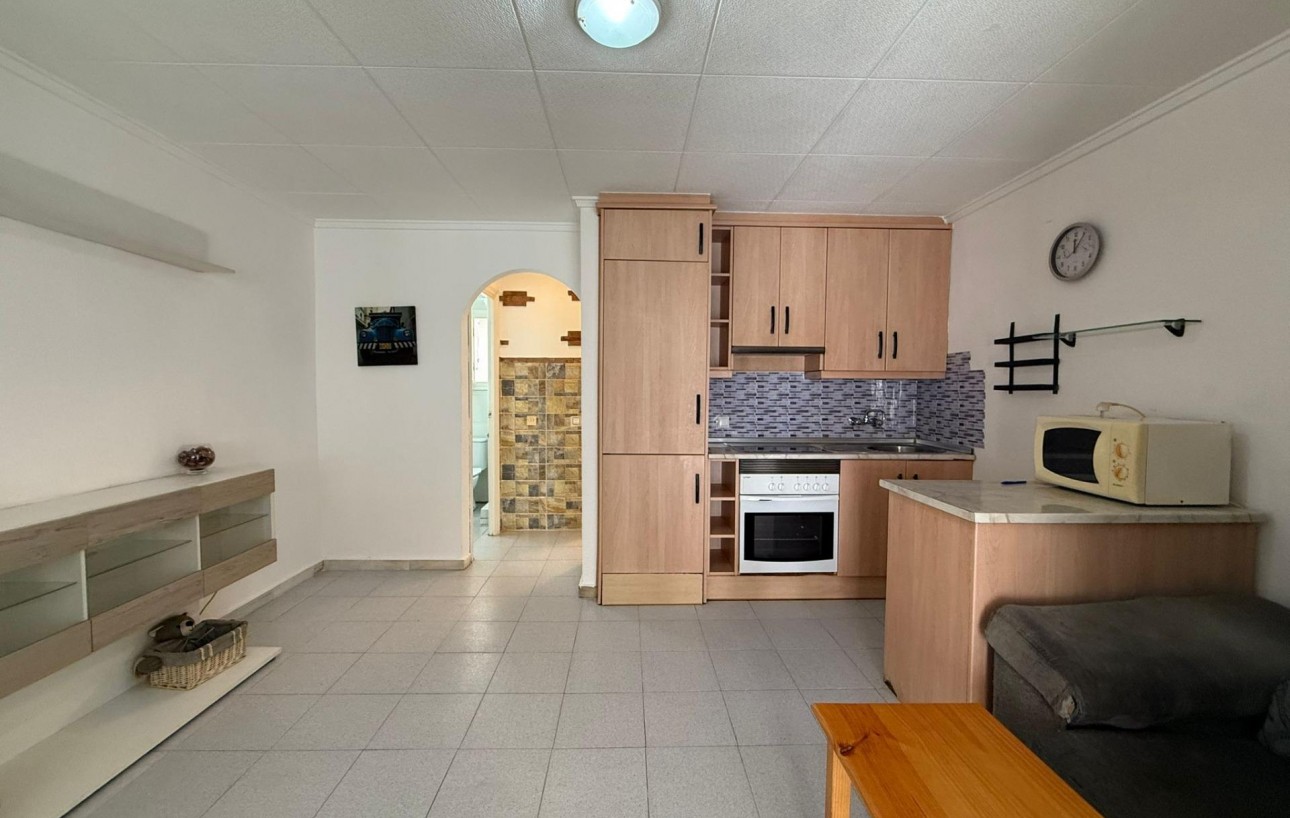 Resale - Stadthaus - Torrevieja - La Siesta - El Salado - Torreta