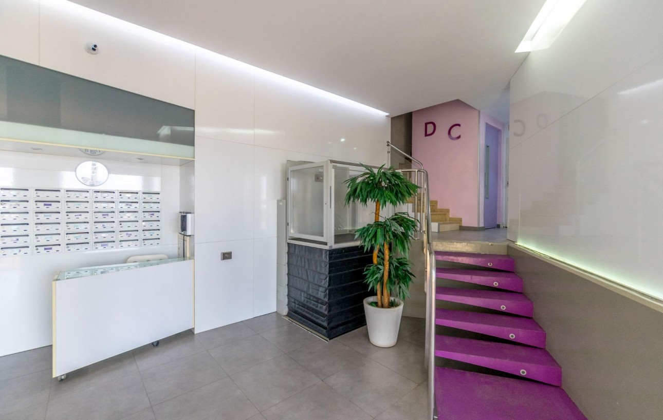 Venta - Apartamento - Torrevieja - Paseo maritimo