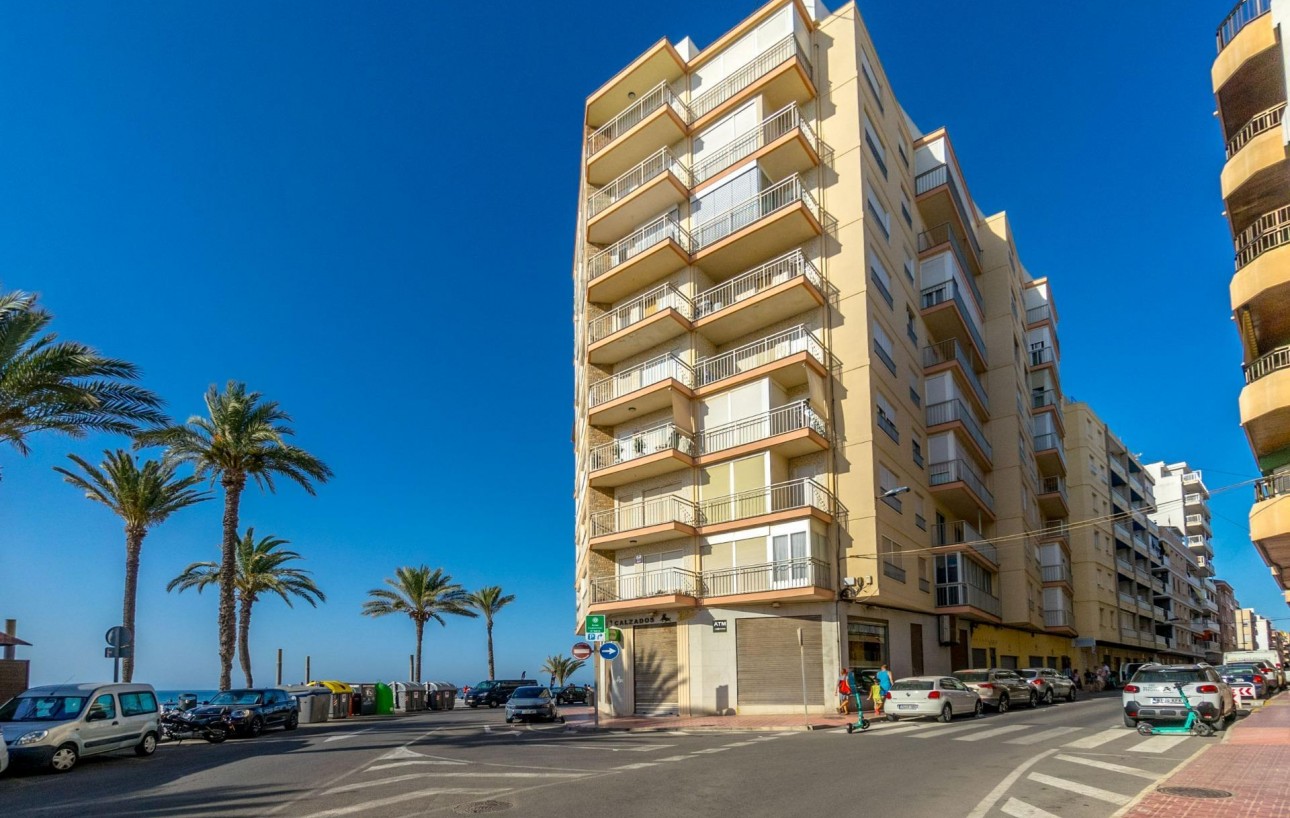 Venta - Apartamento - Torrevieja - Paseo maritimo