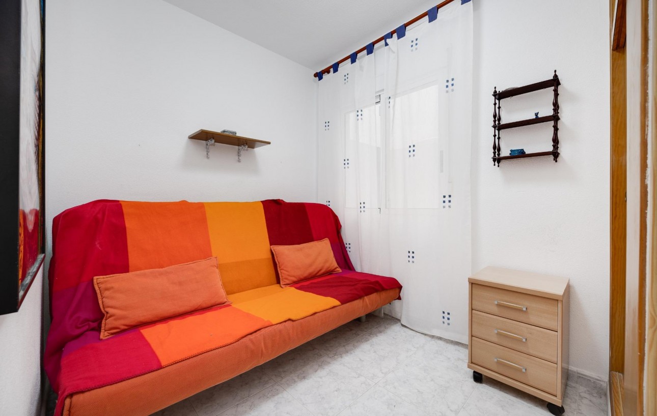 Resale - Lägenhet - Torrevieja - Rosaleda-los frutales