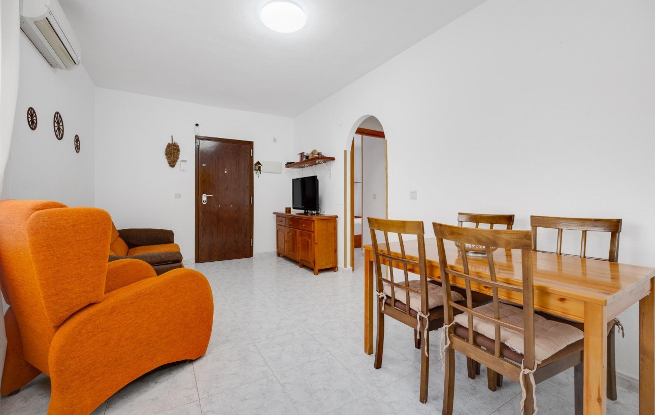 Resale - Lägenhet - Torrevieja - Rosaleda-los frutales