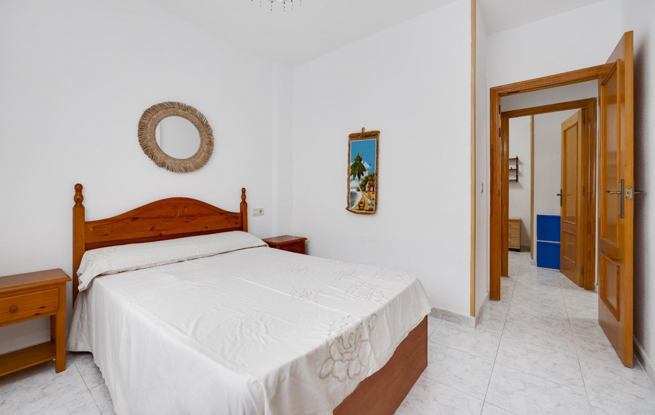 Resale - Lägenhet - Torrevieja - Rosaleda-los frutales