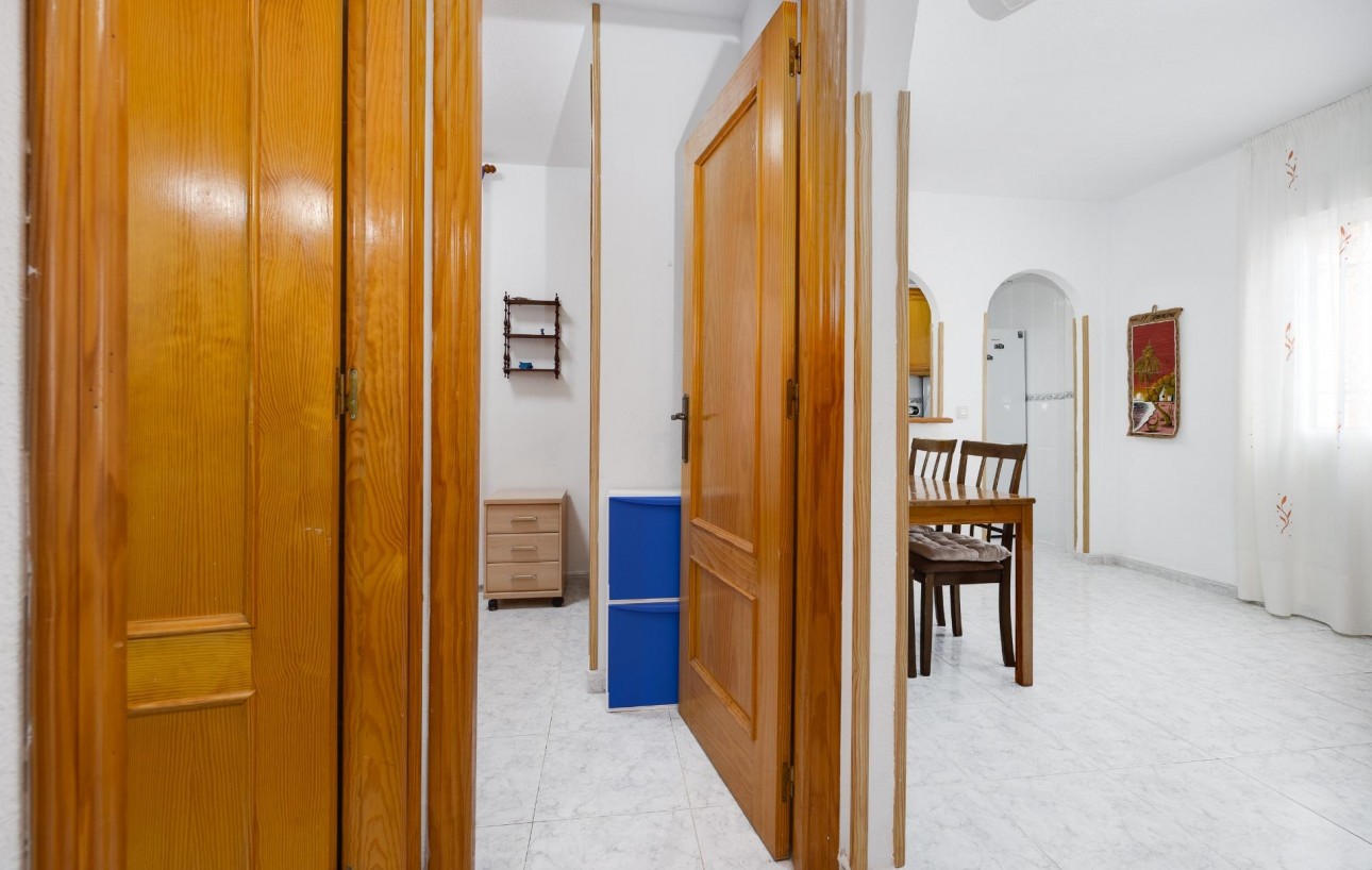 Resale - Lägenhet - Torrevieja - Rosaleda-los frutales