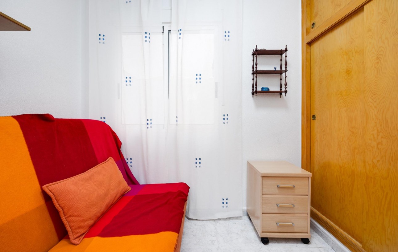 Resale - Lägenhet - Torrevieja - Rosaleda-los frutales